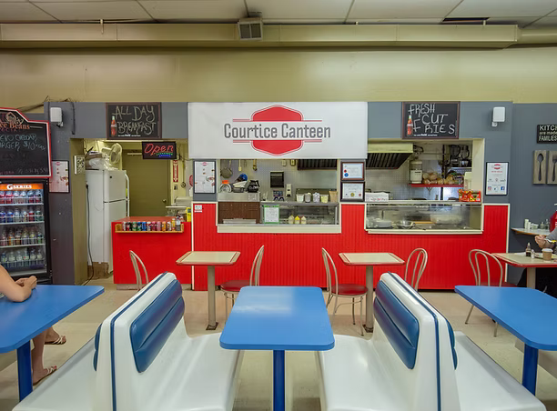 Courtice Canteen storefront